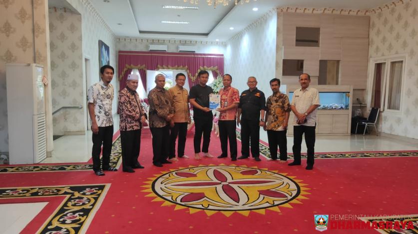 KUNJUNGAN TEAM PERPUSNAS-RI DI KABUPATEN DHARMASRAYA.