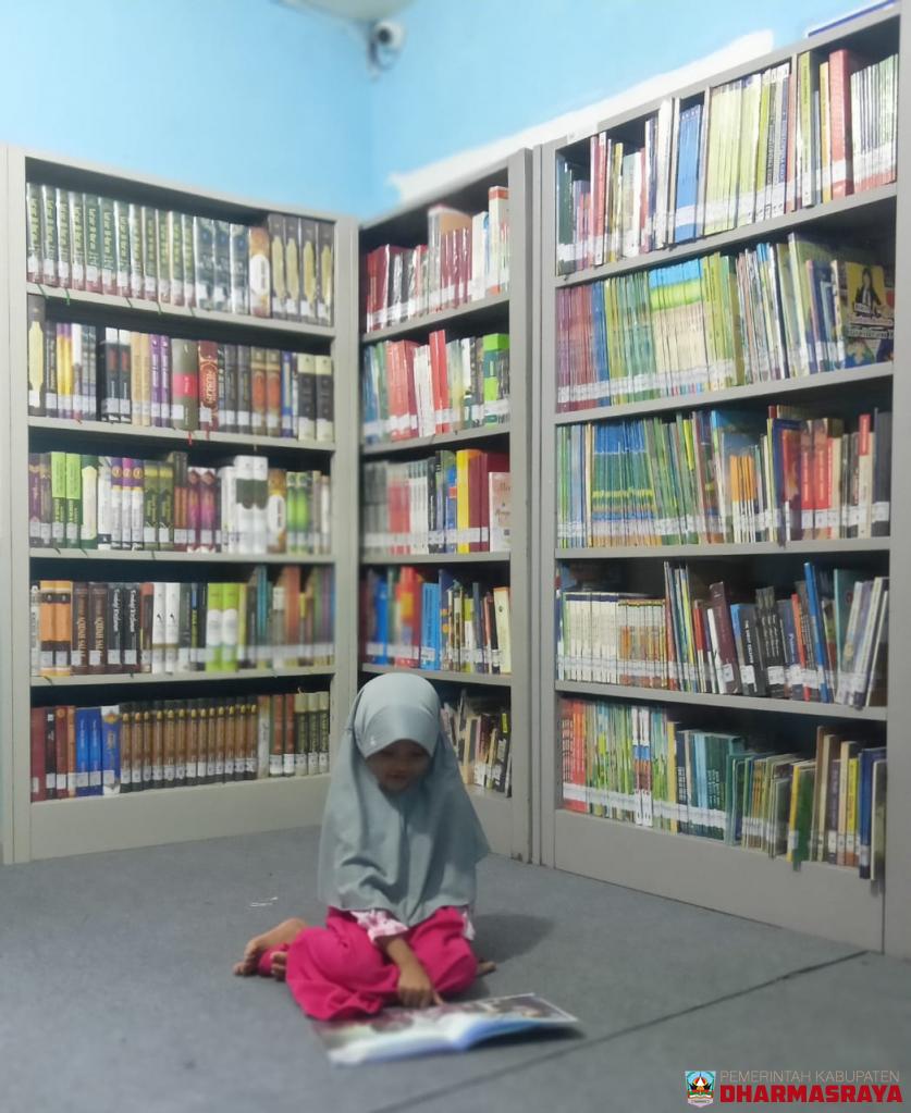 Menikmati Libur Ramadhan Anak-Anak Mengisi Waktu Luang Di Perpustakaan Daerah